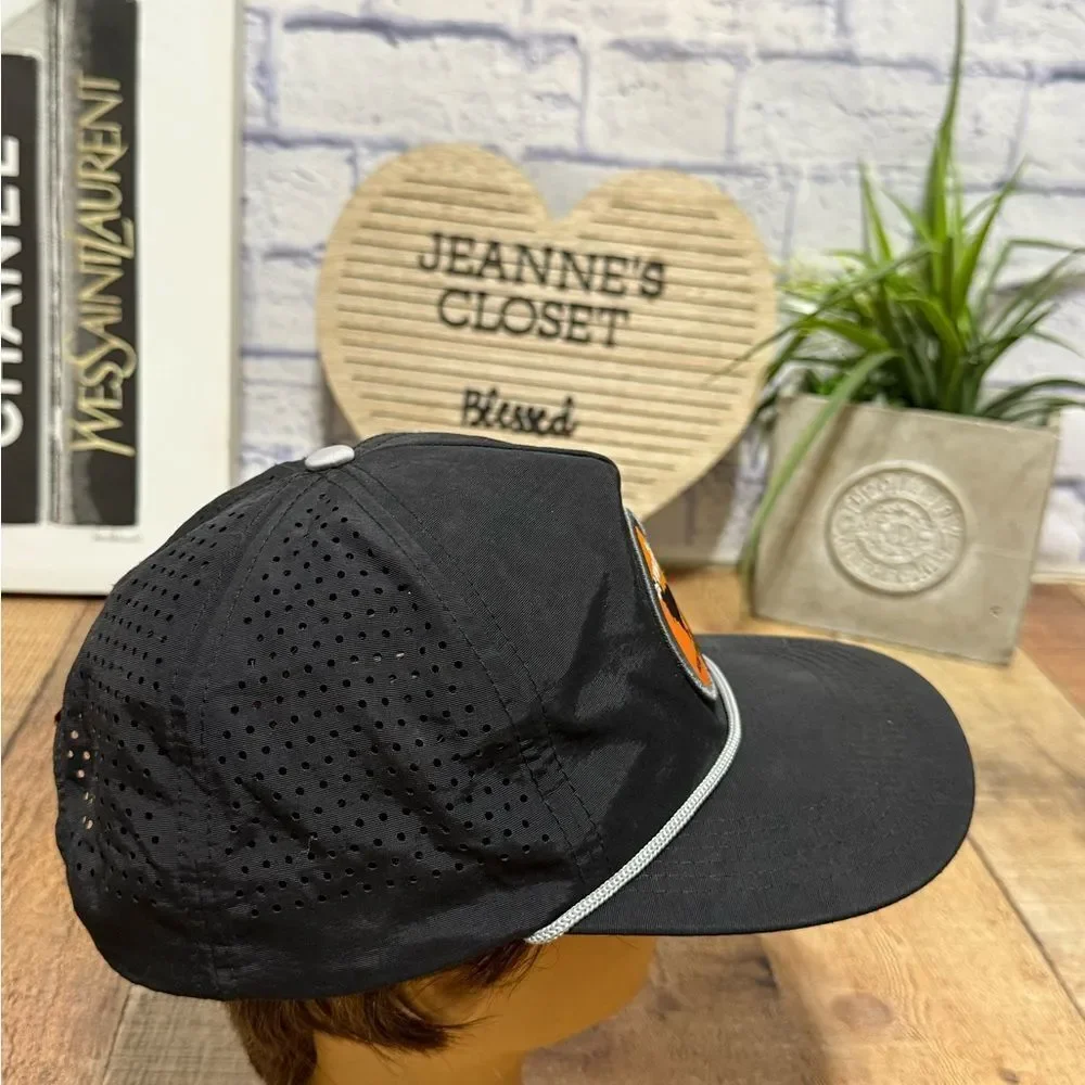 staunch hat downtowner
